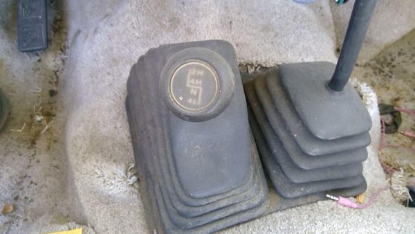 1989 Wrangler Yj 4X4 Shifter Lever Assembly With Linkage 4Wd Transfer Case Shift — photo 2