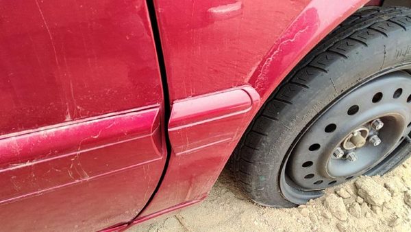 95-02 Eldorado Passenger Right Moulding From Fender Trim Strip Crimson Red 86U — photo 4