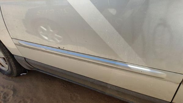 05-08 Pacifica Driver Left Front Upper Moulding From Door Oem Trim Silver Ps2 — photo 1