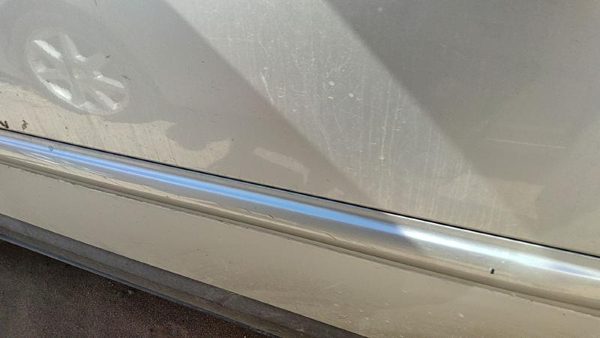 05-08 Pacifica Driver Left Front Upper Moulding From Door Oem Trim Silver Ps2 — photo 3