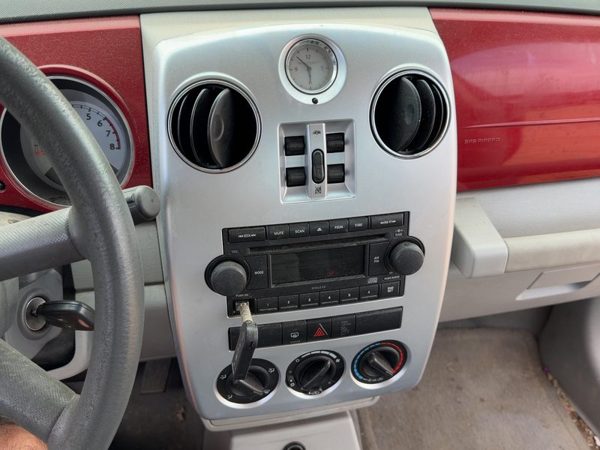 06-10 Pt Cruiser Trim Bezel Around Radio Surround Dash Panel Oem Gray D7Dv — photo 1