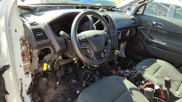 2017 Ford Explorer — vehicle photo 4