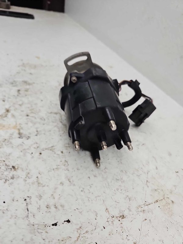 1985-1986 Pontiac Sunbird Ignition Distributor Oem 1.8L 01103609 — photo 8