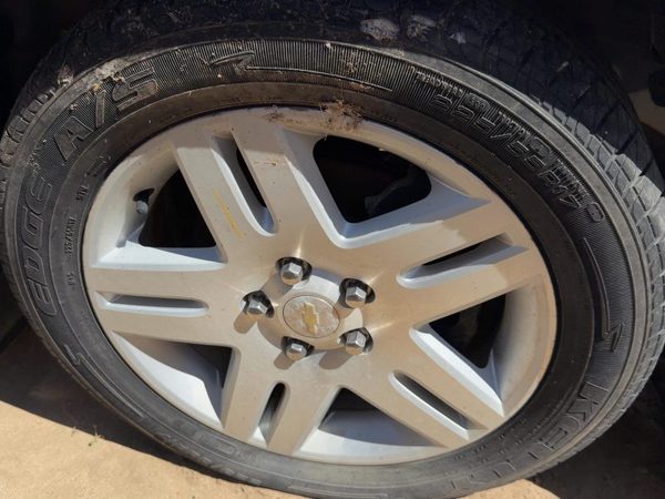 06-07 Monte Carlo 17" Wheel Factory 5 Spoke Rim #1 17X6-1/2 Machined Finish — photo 2