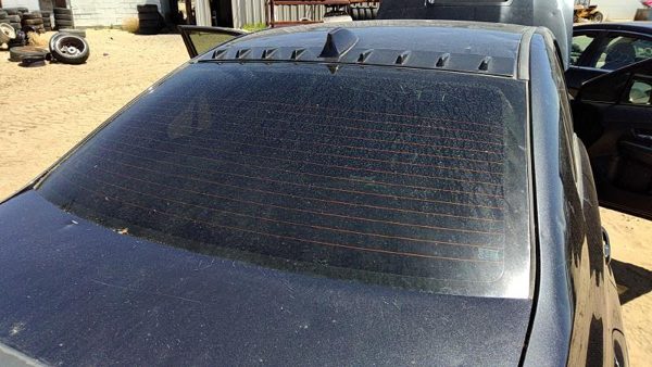 2016 Subaru Wrx Back Glass/window — photo 5