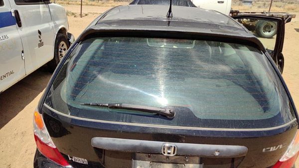 2004 Honda Civic Back Glass/window — photo 7