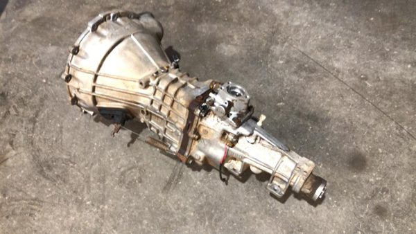 1986-1987 Isuzu Pup Pickup 5 Speed Manual Transmission Oem 2.3L 5 Sp 4X2 — photo 2