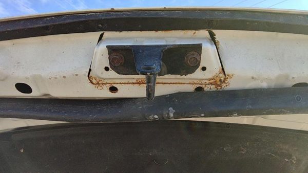 2012 Subaru Legacy Hood 7J Satin White — photo 6