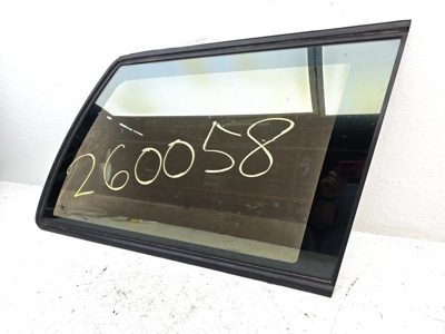 91-94 Chevy S10 Blazer Passenger Right Rear Quarter Glass Back Side Window Oem