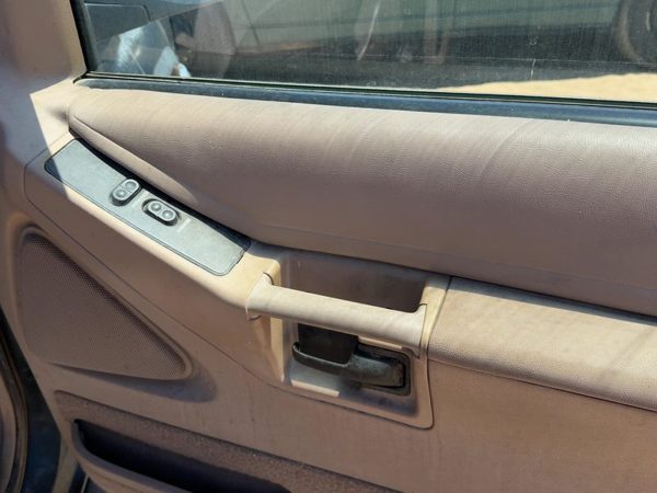 1994 Ford Explorer 2 Dr Passenger Right Front Door Trim Panel With Switches Tan — photo 6