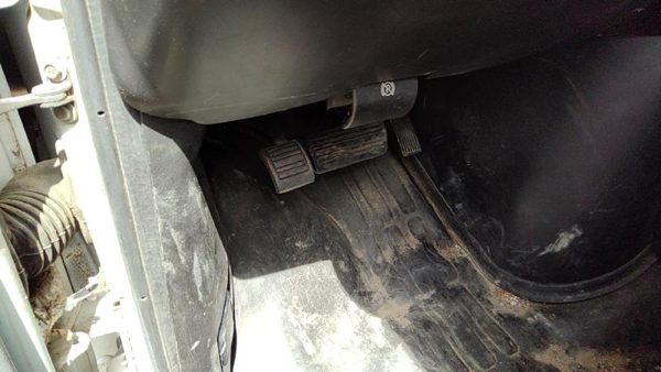 03-14 Chevy Express Van Parking Brake Pedal Assembly Oem Complete Emergency Unit — photo 1