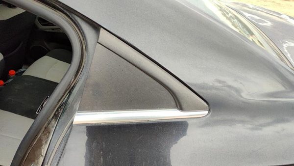 2011 Chevy Cruze Quarter Panel Moulding LH Driver Left Rear On OEM Black Gar — photo 1