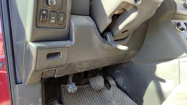 2008-2015 Nissan Rogue Lower Dash Under Column Knee Bolster Trim Panel G Black — photo 1