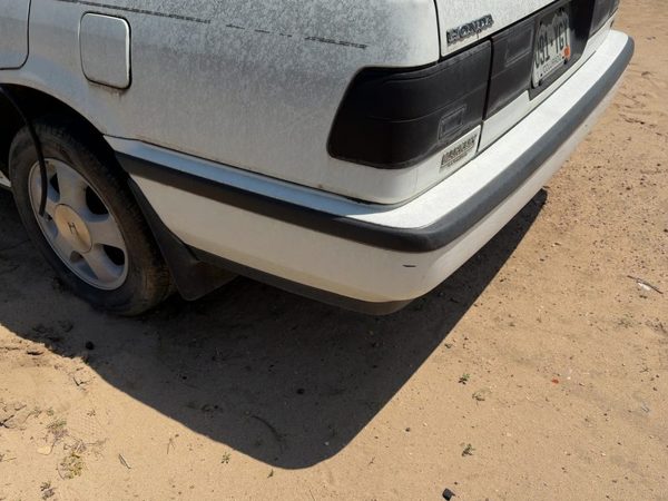 1988-1989 Honda Accord Lx Rear Bumper Cover Assembly Oem Back Sedan White — photo 10