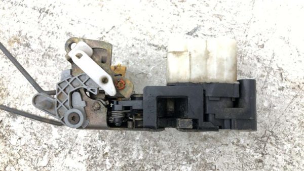 2005 Sierra 1500 Hd Passenger Right Rear Door Latch With Rods/Cables Oem Back — photo 8
