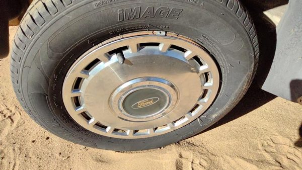 1984-1985 Ford Tempo 13 Hub Cap Wheel Cover Oem 1 E43z1130a — photo 4