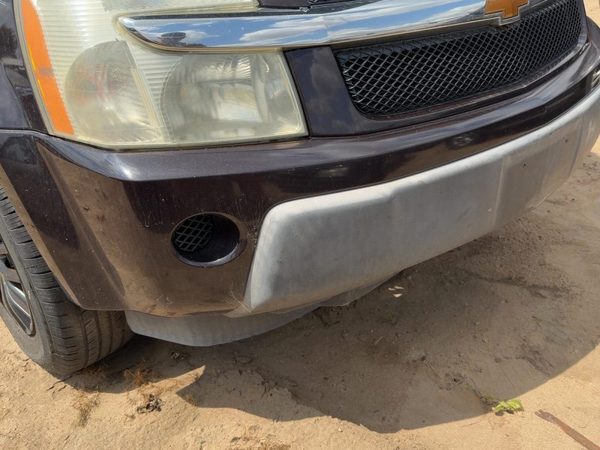 2005-2006 Chevy Equinox Front Bumper Cover Assembly Oem Black Amethyst 71U — photo 2