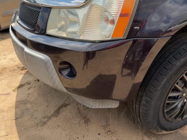 2005-2006 Chevy Equinox Front Bumper Cover Assembly Oem Black Amethyst 71U — photo 3