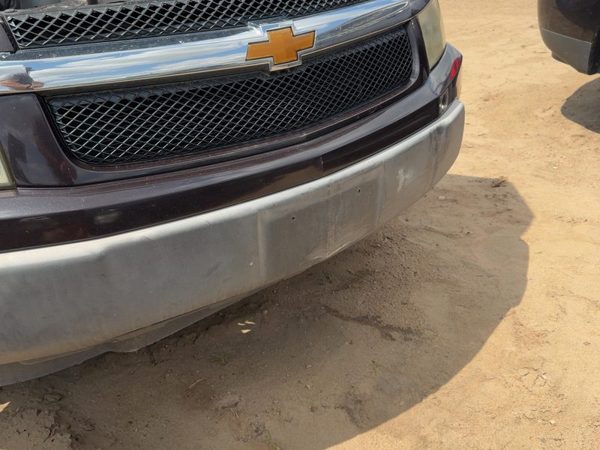 2005-2006 Chevy Equinox Front Bumper Cover Assembly Oem Black Amethyst 71U — photo 7