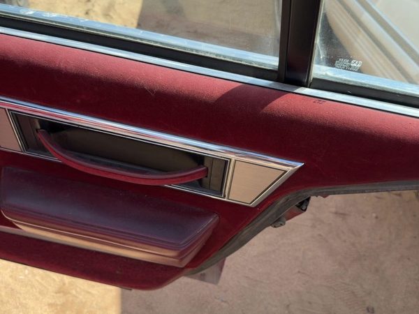 1986-1988 Olds 88 Passenger Right Rear Door Trim Panel With Switches Back — photo 2