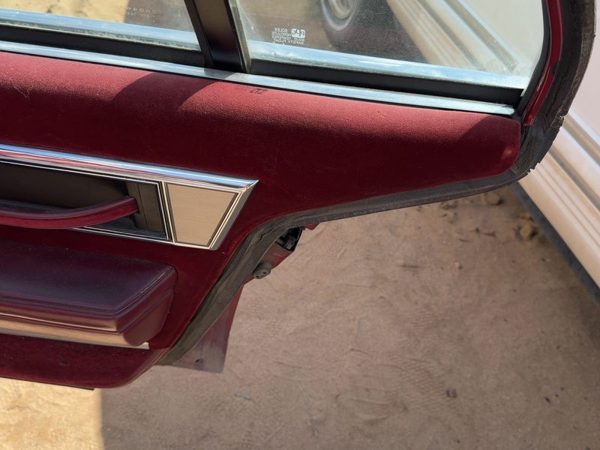 1986-1988 Olds 88 Passenger Right Rear Door Trim Panel With Switches Back — photo 3