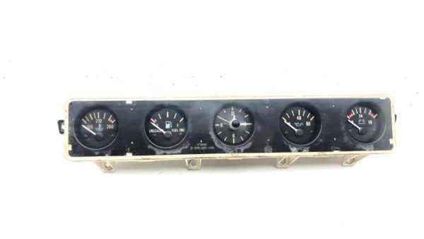 1987-1991 Wrangler Yj Center Gauge Set Oil Fuel Clock Temp Volt Instrument Panel — photo 1