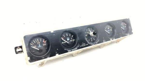 1987-1991 Wrangler Yj Center Gauge Set Oil Fuel Clock Temp Volt Instrument Panel — photo 2