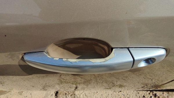 2006 Chevrolet HHR Outside Door Handle LH Chevy Gold 15U — photo 4