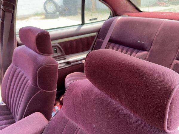 1994 Olds Eighty Eight Pair Of Front Headrests Oem Left Right Set Seat Red — photo 3