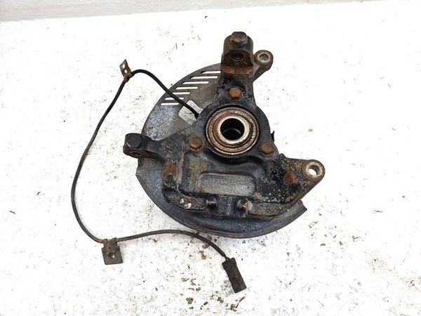 97-05 S10 Blazer Passenger Front Spindle Steering Knuckle With Wheel Hub 4X4 — photo 4