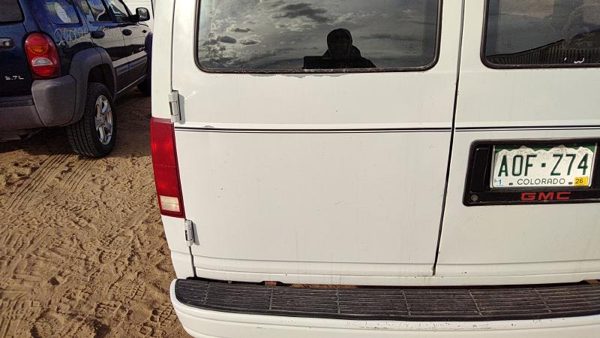 1993 GMC Safari Back Door LH White — photo 3