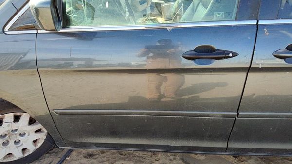 2006 Honda Odyssey Front Door LH Blue — photo 3