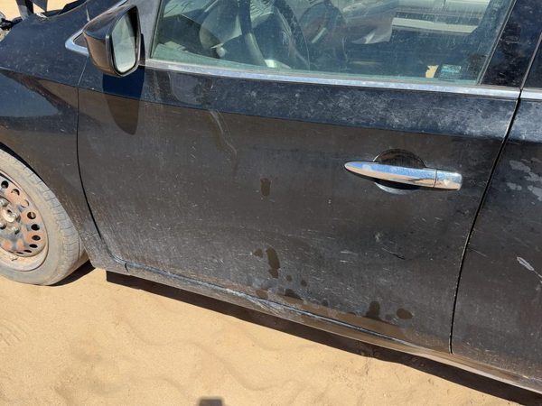 2014 Nissan Sentra Front Door LH Super Black KH3 — photo 2