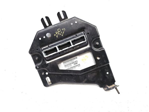 2001 Jeep Grand Cherokee Electronic Control Module Computer Ecm Ecu 4.0L — photo 1