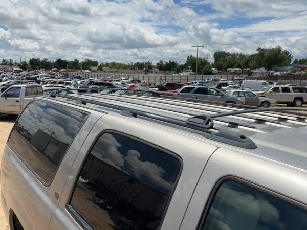 2000-2014 Chevy Suburban Luggage Rack Cross Bars Only Oem Roof — photo 4