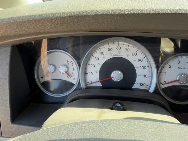 2004 Dodge Durango Speedometer Cluster Instrument Gauges Panel Oem Dash — photo 2
