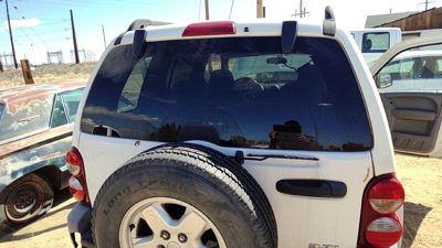2005 Jeep Liberty Back Glass/window