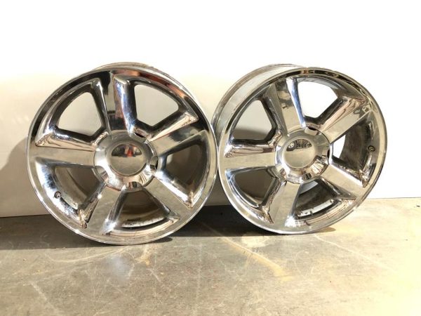 2008 GMC Yukon Wheel 20x8-1/2 5 Spoke Covered Lug Nuts Polished Aluminum Set Of — photo 6