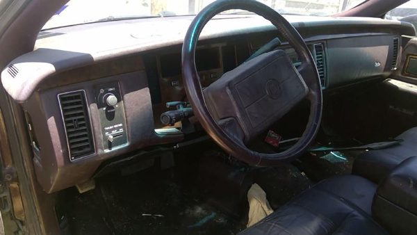 1993 Cadillac Fleetwood Strut Assembly RH — photo 3