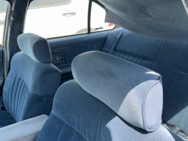 1993 Olds Eighty Eight Pair Of Front Headrests Oem Left Right Set Seat Blue — photo 2