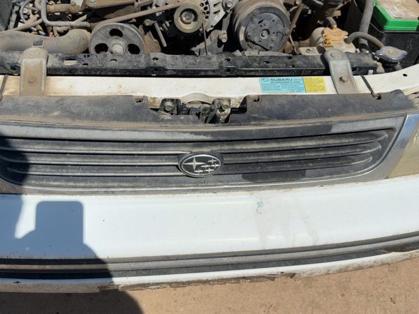 1992-1994 Subaru Legacy Rhd Front Grille Assembly Oem Without Turbo Wagon — photo 3