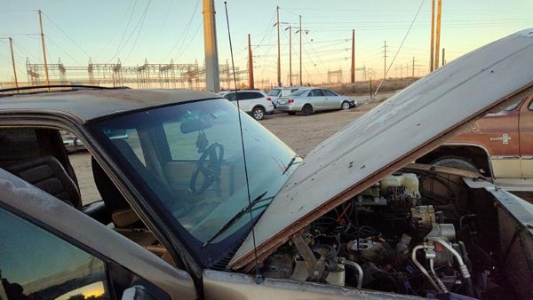 1994 Suburban 1500 Antenna — photo 1