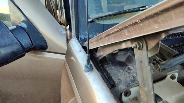 1994 Suburban 1500 Antenna — photo 3