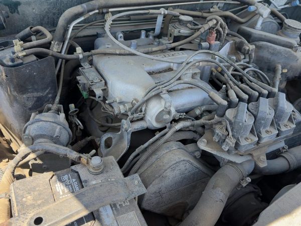 1993-1995 Isuzu Rodeo Passenger Right Valve Cover Oem 3.2L — photo 3