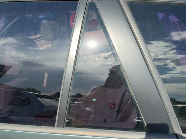 2000-2006 Bmw X5 Driver Left Rear Vent Window Back Door Glass With Frame Oem — photo 4
