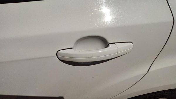 12-18 Focus Ford Focus Driver Left Rear Outside Door Handle Oem Back White Yz — photo 1