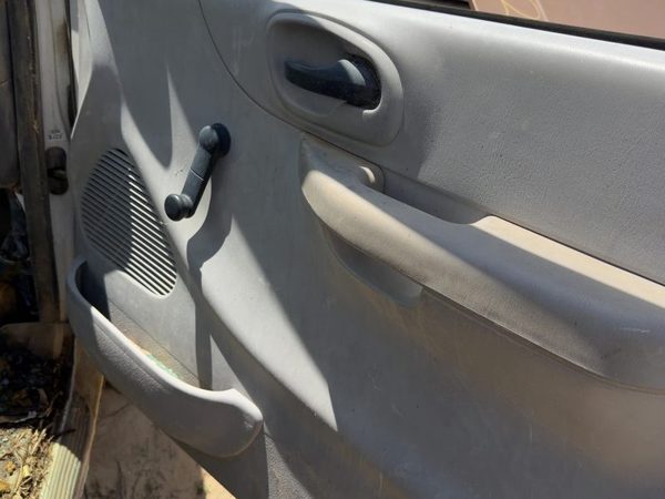 2000-2003 Ford F150 Passenger Right Front Door Trim Panel Manual Gray — photo 6