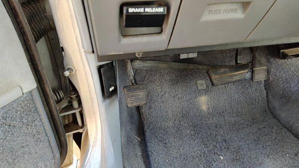 85-93 Olds 88 Parking Brake Pedal Assembly Oem Complete Emergency Unit — photo 1