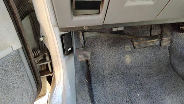 85-93 Olds 88 Parking Brake Pedal Assembly Oem Complete Emergency Unit — photo 2