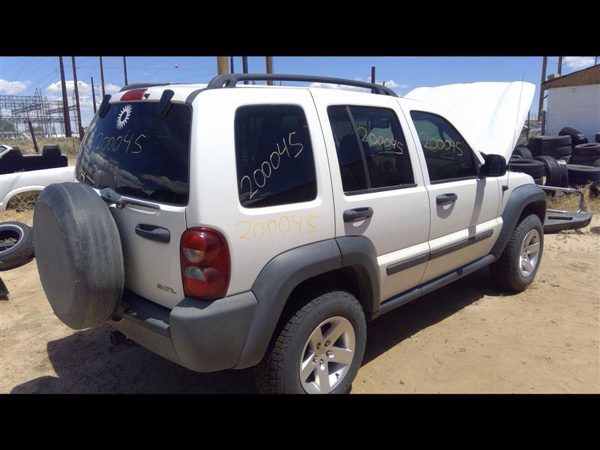 2006 Jeep Liberty — vehicle photo 7